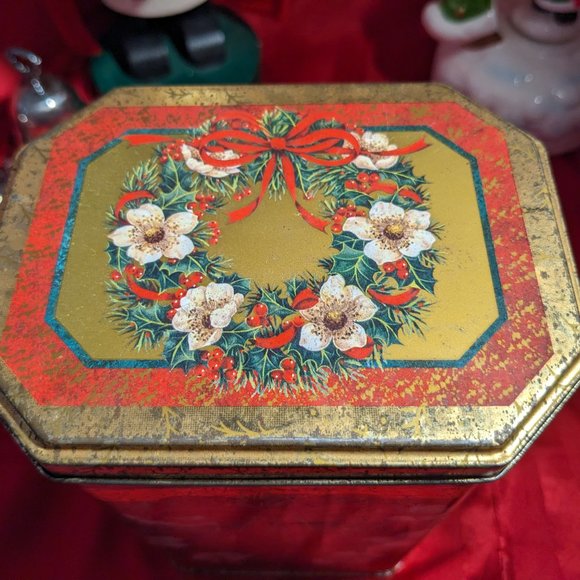 Wonderful Tall Tin  13 Assorted Christmas Cards And 15 Envelopes Made In England - Picture 6 of 11